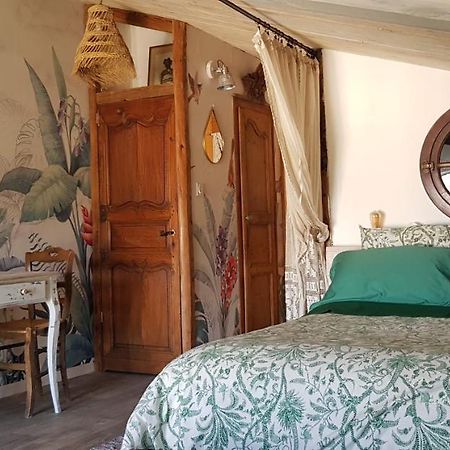 Bed and Breakfast La Boheme Charols Экстерьер фото