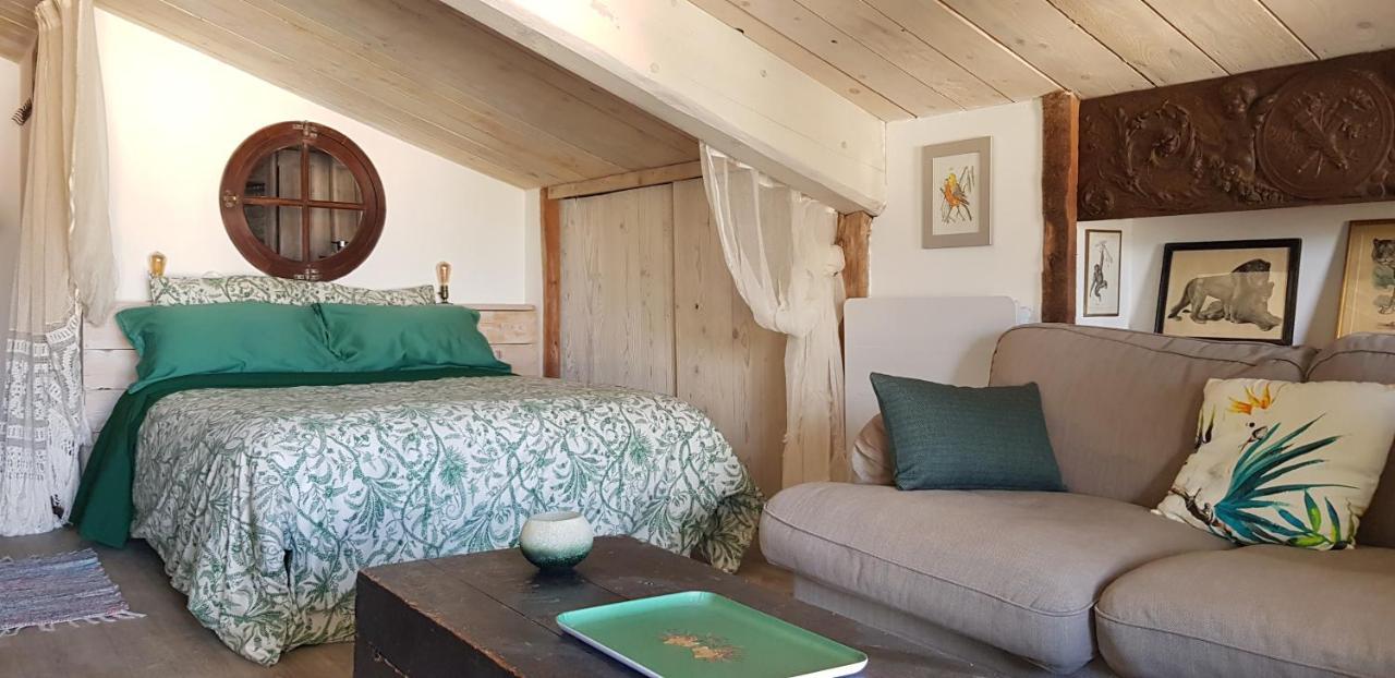 Bed and Breakfast La Boheme Charols Экстерьер фото