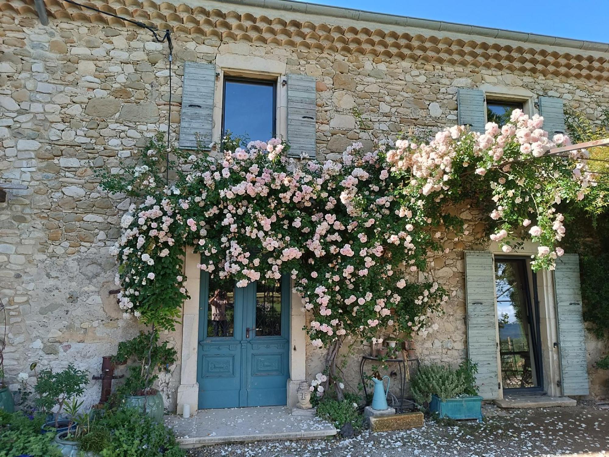 Bed and Breakfast La Boheme Charols Экстерьер фото